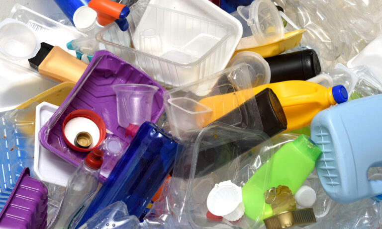 El nuevo Reglamento de Envases y Residuos de Envases introduce importantes novedades para reducir su impacto en el medio ambiente