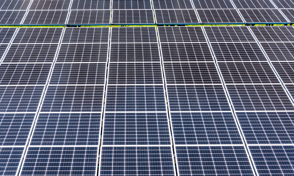 G-advisory asesora desde un punto de vista técnico a Société Générale en la financiación de 3 plantas fotovoltaicas